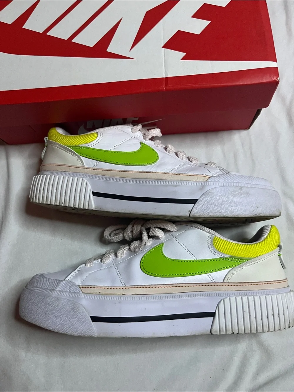 Nike good conditon